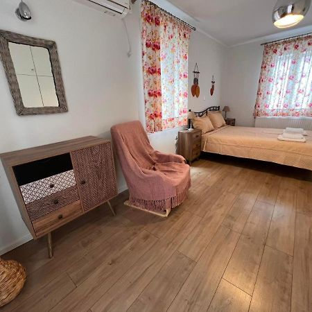 Avli Cottage Sami  Exteriör bild